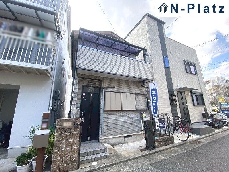 2LDK House for Sale in Nagata-ku, Kobe - 5 Min Walk to Takanori Station - Image 1