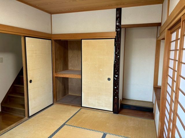 3LDK Detached House for Sale in Kishiwada, Osaka - 12 Min Walk to Station - Thumbnail 4