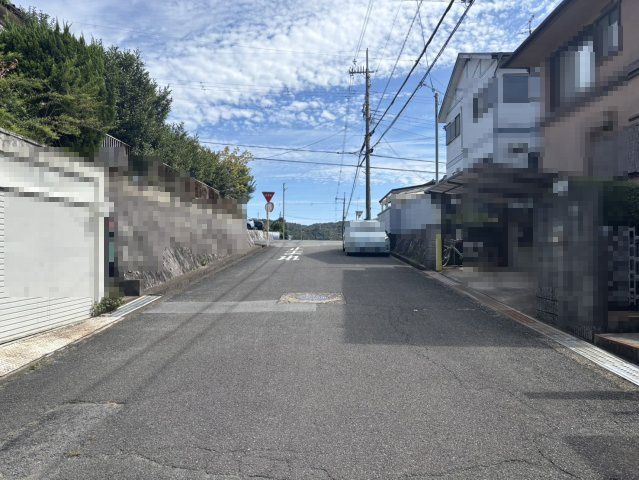 5DK House for Sale in Heguri-cho, Nara - 112 sqm - Thumbnail 2