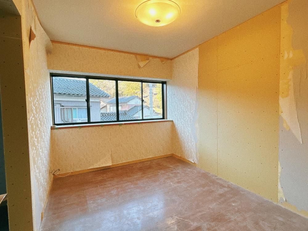 Renovated 5LDK House in Nanao, Ishikawa with 2-Car Parking - Thumbnail 3