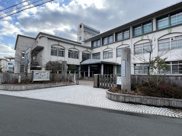 8K Detached House for Sale in Nantan City, Kyoto - 300万円 - Main Image