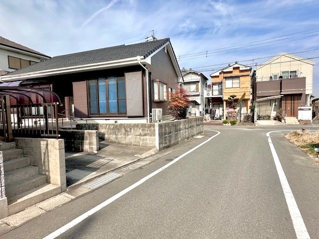 Single-Story 2LDK House with Parking in Suzuka, Mie - Thumbnail 2