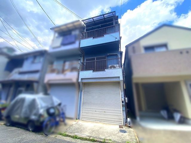 3DK Detached House for Sale in Neyagawa City, Osaka - Thumbnail 2