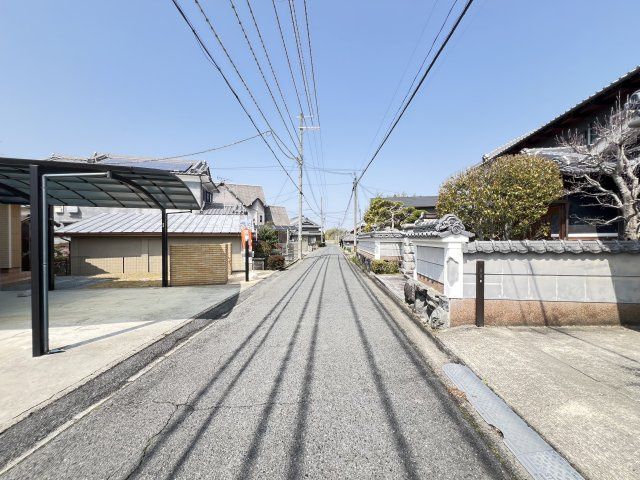 Spacious 5SLDK House with 4-Car Parking in Kashihara, Nara - Thumbnail 4