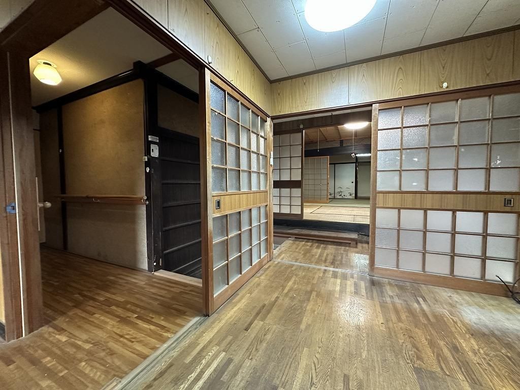 1963 Traditional Japanese House on 486sqm Land in Taka, Hyogo - Thumbnail 3