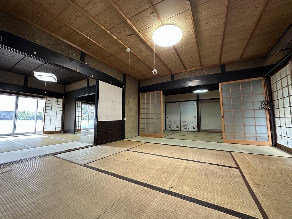 1963 Traditional Japanese House on 486sqm Land in Taka, Hyogo - Thumbnail 2