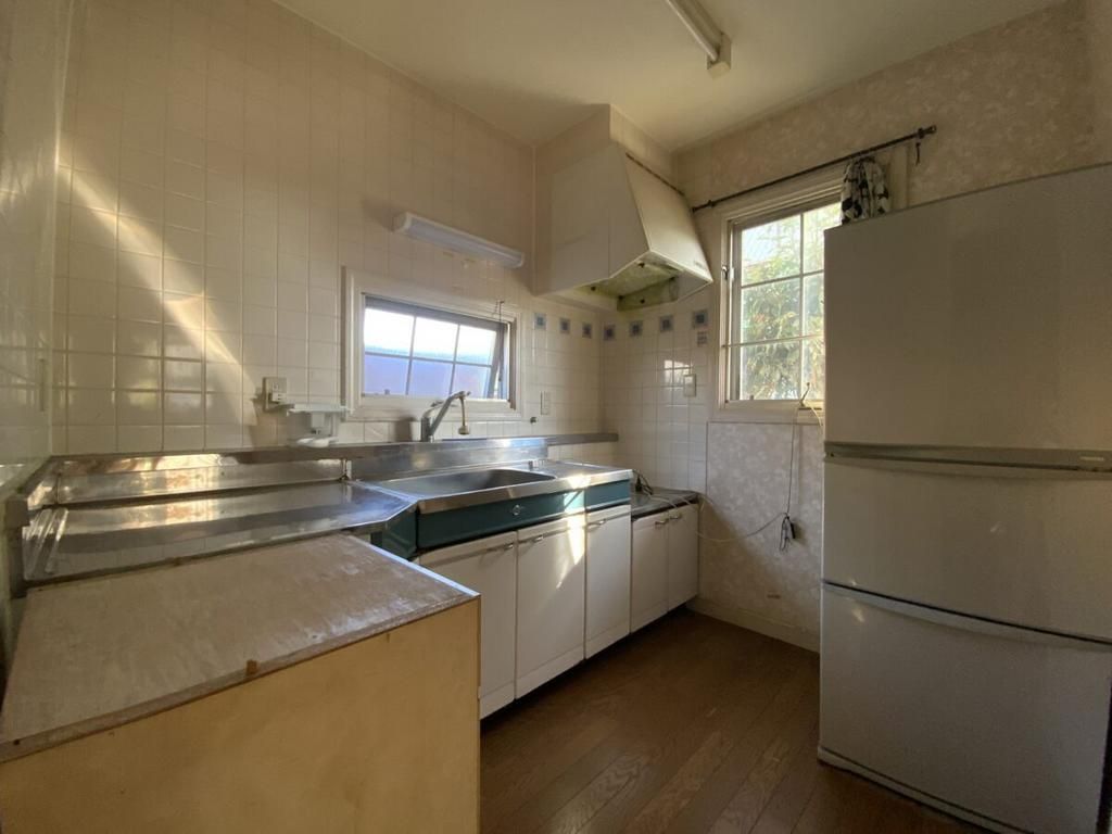 6DK Scandinavian Import Home Near Arai Station - Thumbnail 4