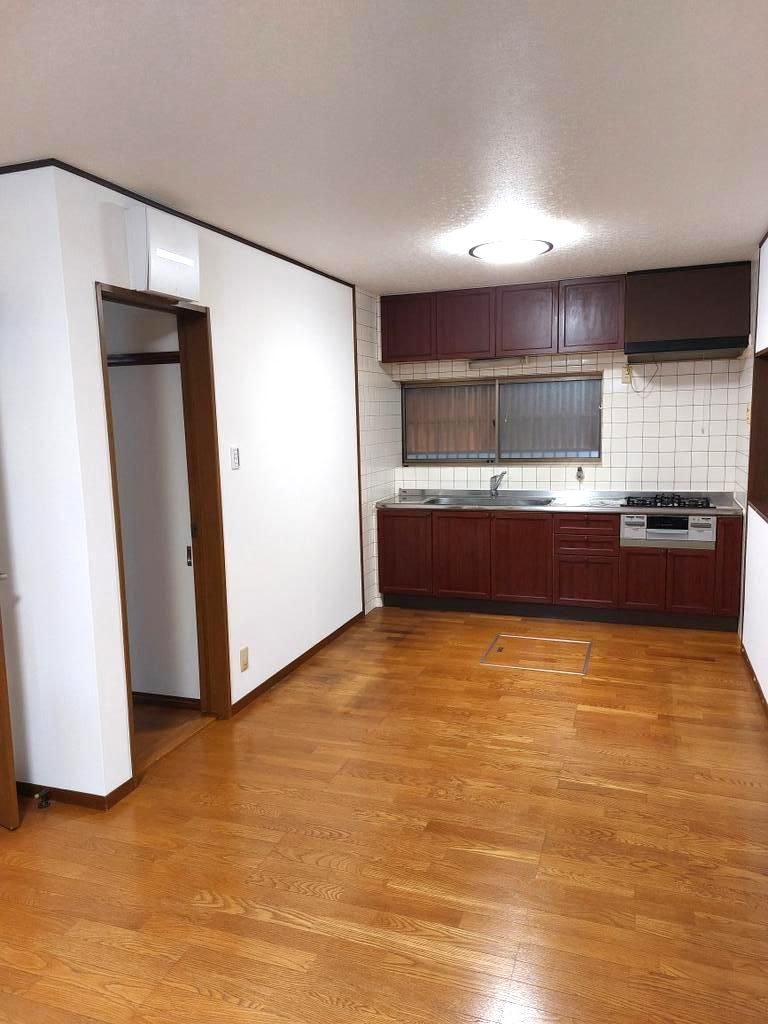 4LDK Detached House for Sale in Kamimaki, Nara - Thumbnail 4