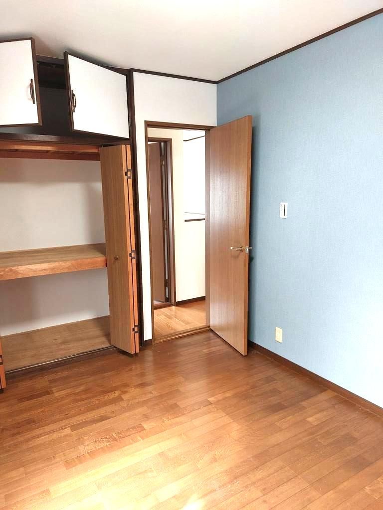 4LDK Detached House for Sale in Kamimaki, Nara - Thumbnail 2