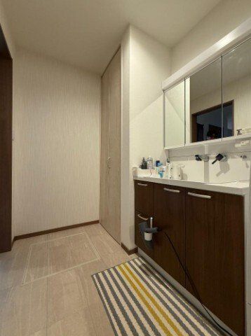 Modern 2021-Built 4LDK House with Parking in Higashiyodogawa, Osaka - Thumbnail 4