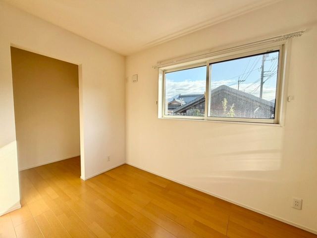 Modern 2LDK Single-Story House for Sale in Hofu, Yamaguchi - Thumbnail 4