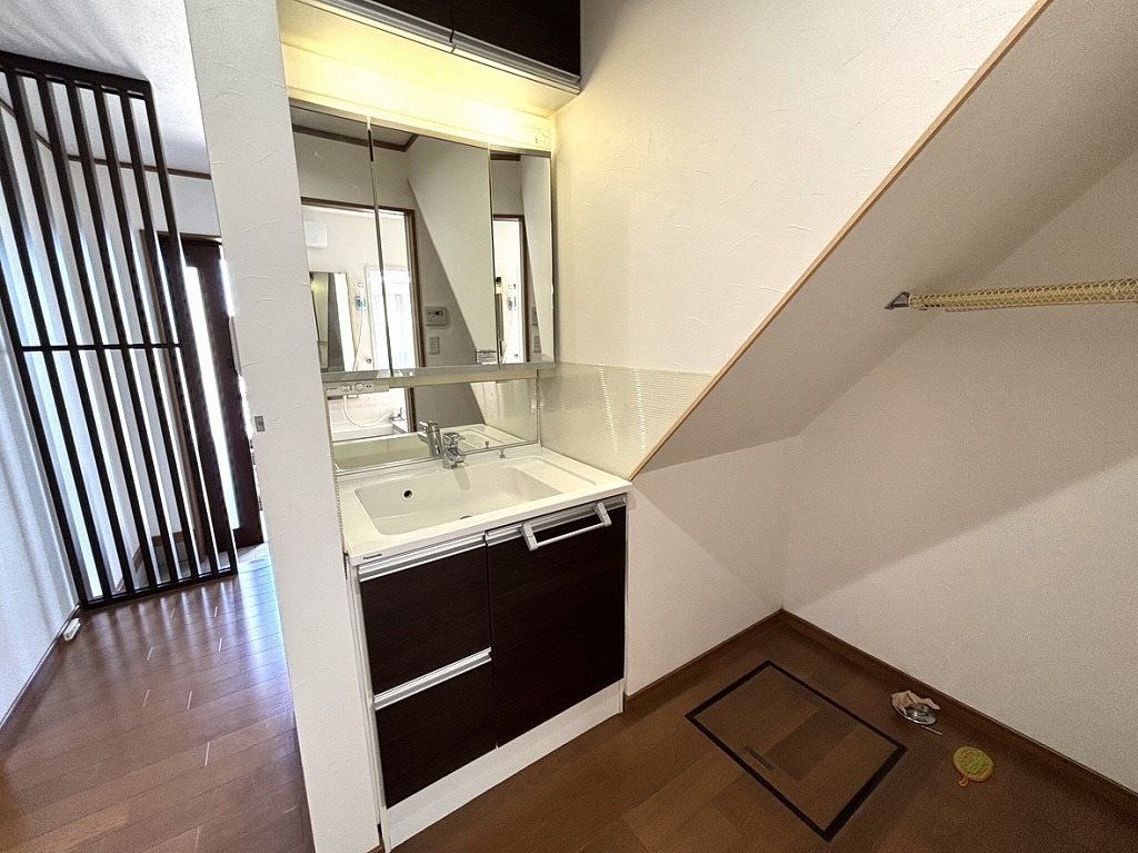 3LDK Detached House for Sale in Ikoma City, Nara - Thumbnail 4