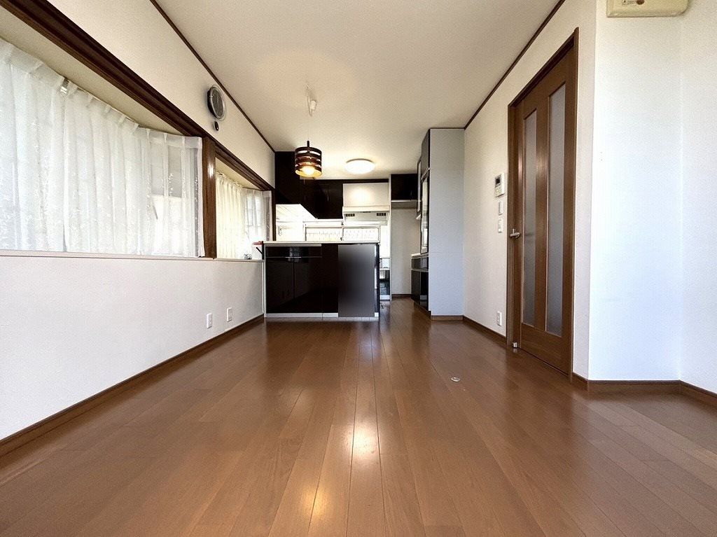 3LDK Detached House for Sale in Ikoma City, Nara - Thumbnail 2