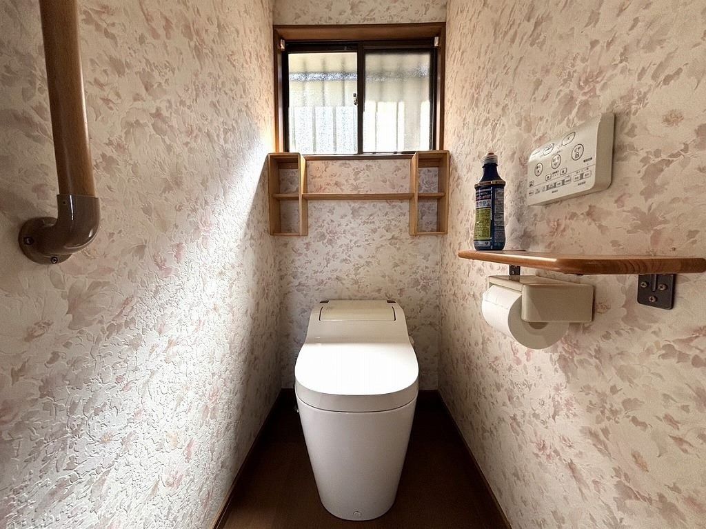 3LDK Detached House for Sale in Ikoma City, Nara - Thumbnail 3