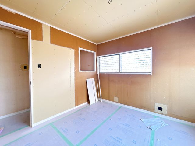 Renovated 4DK House Near Hiratsu Station in Yokkaichi - Thumbnail 3
