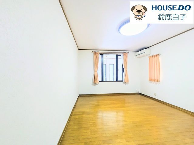 4LDK Detached House for Sale in Suzuka City, Mie - Thumbnail 2