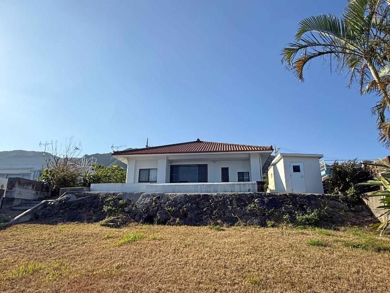 Oceanfront 2LDK House in Kabira, Ishigaki, Okinawa - Thumbnail 4