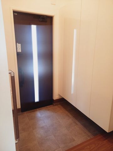 Modern 4SLDK House for Sale in Hashimoto, Wakayama - Thumbnail 4