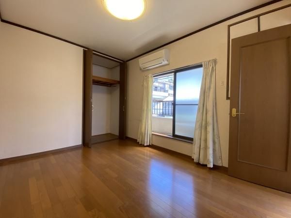 4LDK Corner Lot House for Sale in Higashiosaka, Osaka - Thumbnail 4