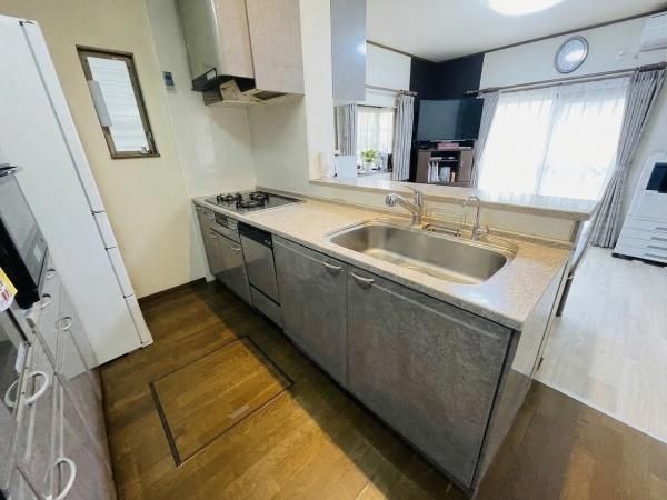 3LDK Wooden House for Sale in Higashi-Osaka, Osaka - Thumbnail 3