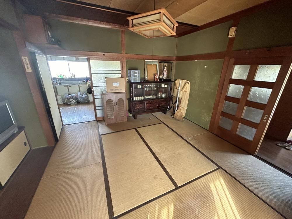 7DK House for Sale in Nomi, Ishikawa with Garage and Garden - Thumbnail 3