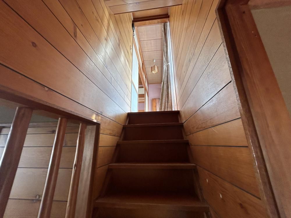 7DK House for Sale in Nomi, Ishikawa with Garage and Garden - Thumbnail 4