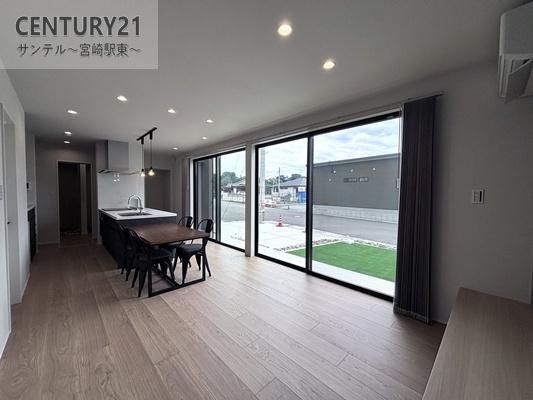 2LDK Single-Story House for Sale in Kunitomi, Miyazaki - Thumbnail 4