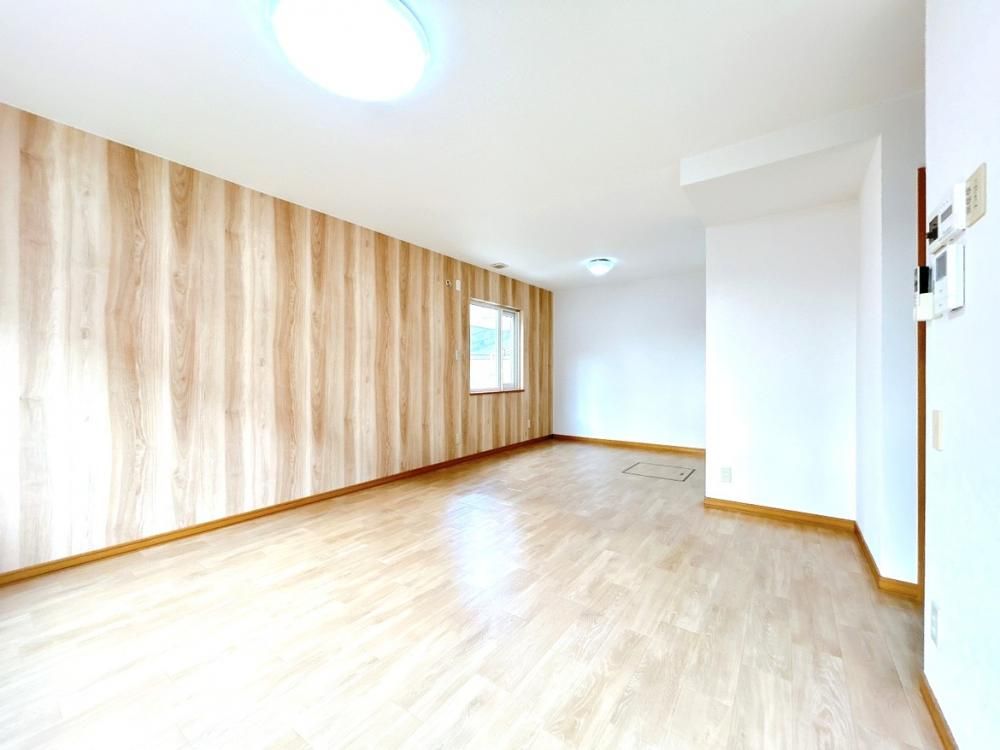 Renovated 4LDK House in Kushiro, Hokkaido with 4 Parking Spaces - Thumbnail 4