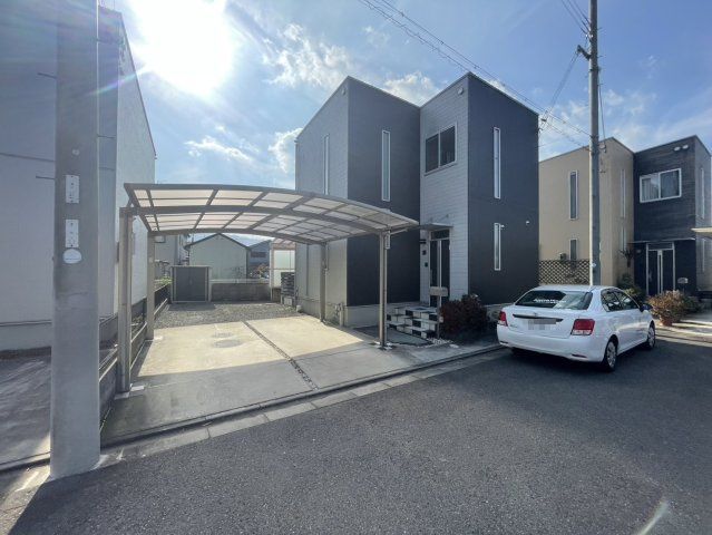 3LDK Used House for Sale in Kainan City, Wakayama - Thumbnail 2