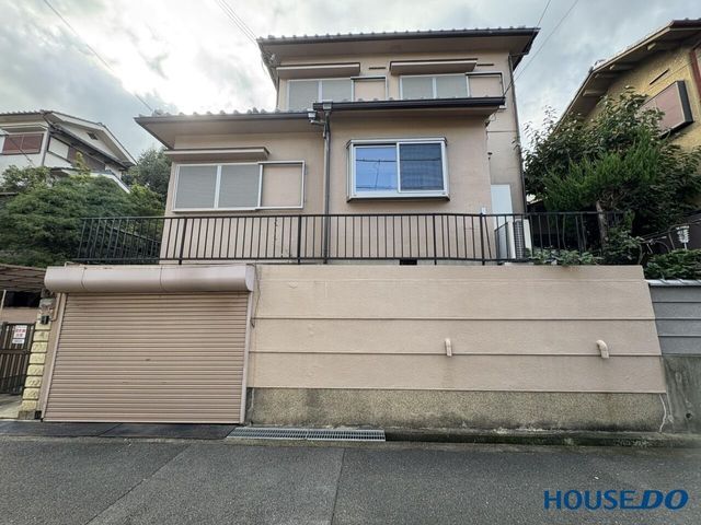 4LDK Family House for Sale in Takatsuki, Osaka - Thumbnail 2