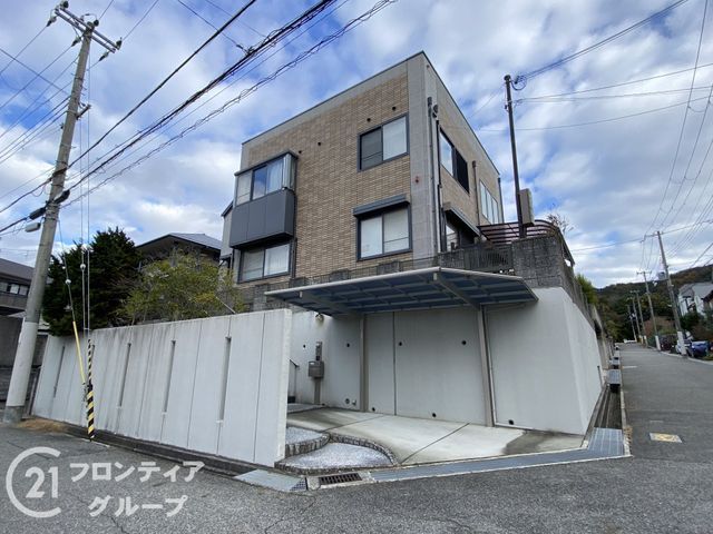 5SLDK House with Soundproof Room in Kobe Suma Ward - Thumbnail 3