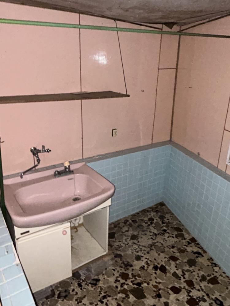 4DK House for Sale in Nakatsu City, Oita - 79.33 sqm - Thumbnail 3