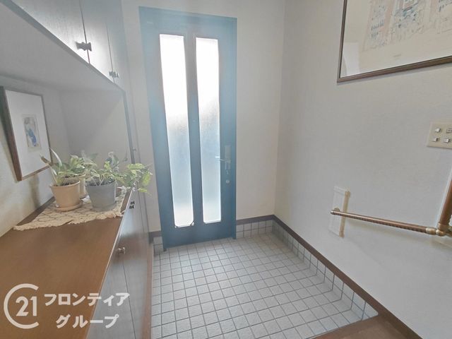 5SLDK Two-Generation House for Sale in Shijonawate, Osaka - Thumbnail 4
