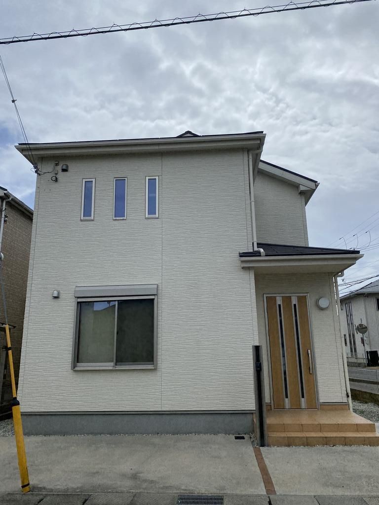 4LDK Family Home for Sale in Inami, Hyogo - 2014 Build - Image 1