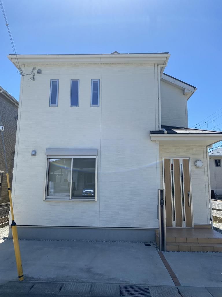 4LDK Family Home for Sale in Inami, Hyogo - 2014 Build - Thumbnail 2