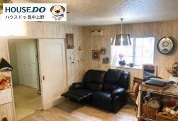 4LDK House for Sale in Toyonaka, Osaka - 99.12 sqm - Thumbnail 2