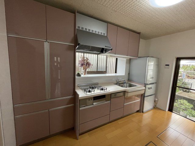 Renovated 4LDK House for Sale in Wakayama City, Near Station - Thumbnail 3