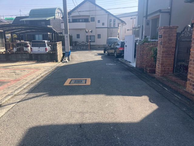 6LDK Steel House with 8-Car Parking in Kishiwada, Osaka - Thumbnail 3