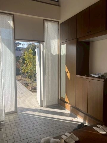 6LDK Steel House with 8-Car Parking in Kishiwada, Osaka - Thumbnail 2