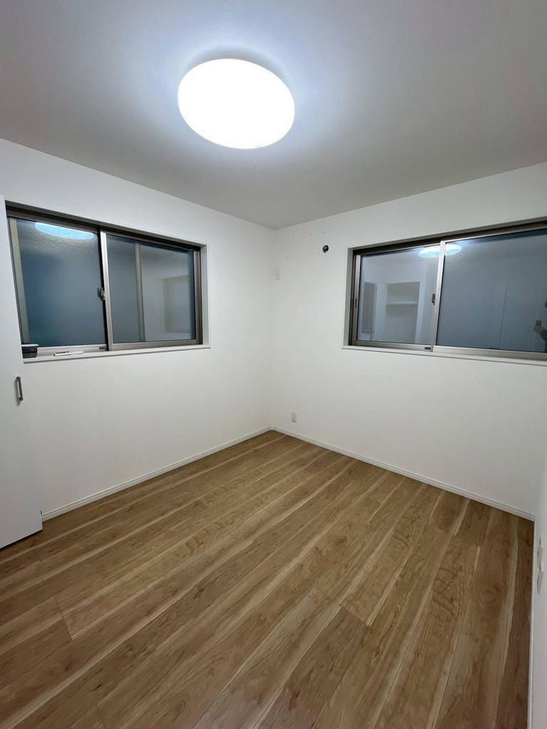 Modern 3SLDK Wooden House in Kobe Hyogo Ward | 2020 Build - Thumbnail 4