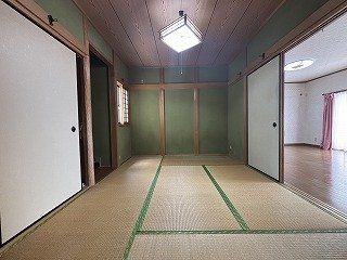 4LDK House for Sale in Kōryō Town, Nara Prefecture - Thumbnail 2