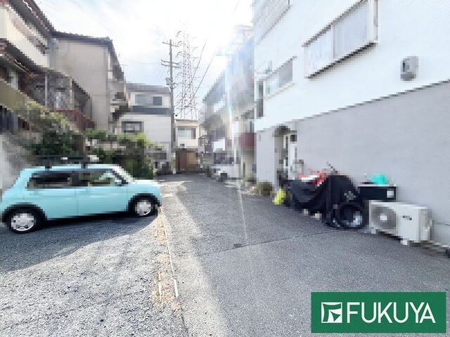 3DK Detached House for Sale in Kadoma City, Osaka - Thumbnail 2