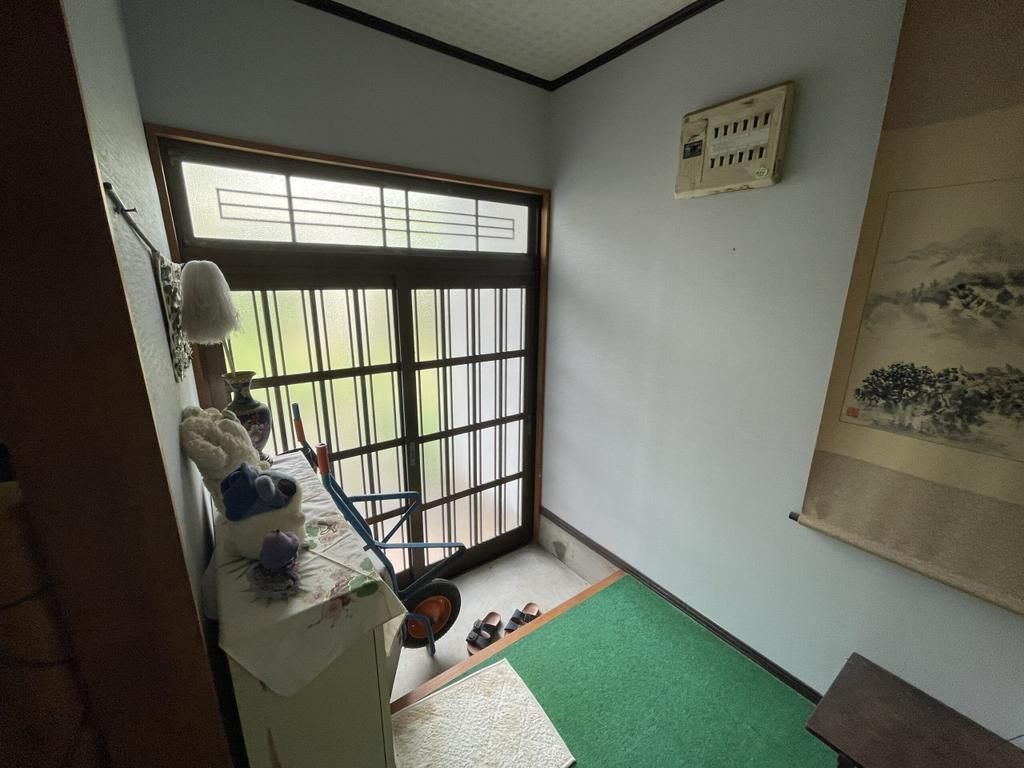 Vacant House for Sale in Mihama-cho, Wakayama with 948.56 sqm Land - Thumbnail 2