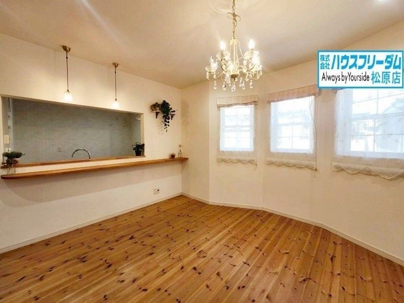 3-Storey Detached House for Sale in Matsubara, Osaka - Thumbnail 4