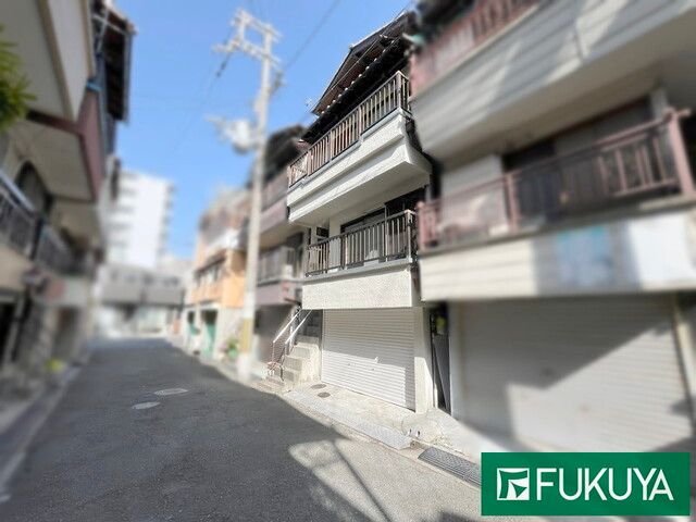 Renovated 3LDK House for Sale in Osaka Minato Ward - Thumbnail 2