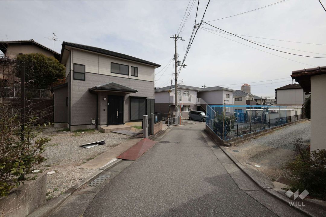 3LDK House for Sale in Takarazuka, Hyogo - 84.46m² - Thumbnail 2