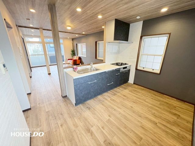 Renovated 4LDK House in Takatsuki, Osaka | Near Sōjiji Station - Thumbnail 3