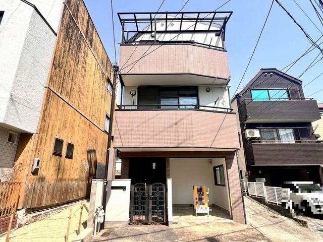 3LDK Steel Frame House for Sale in Mikage, Kobe - Image 1