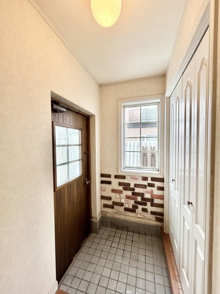 Renovated 3LDK House for Sale in Ebetsu, Hokkaido - Thumbnail 2