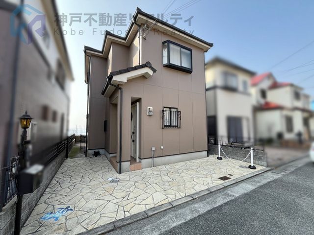 Ocean View 3LDK House for Sale in Akashi, Hyogo - Thumbnail 2
